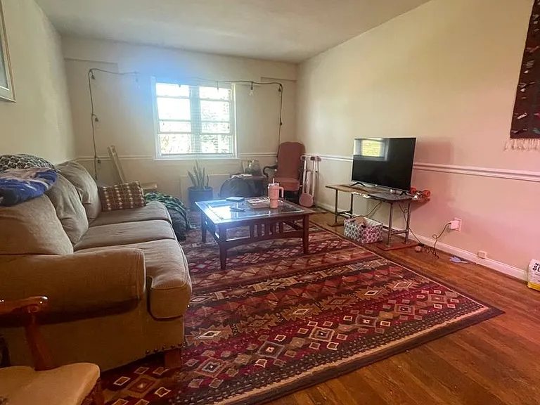 3425 Kensington Avenue — Photo 31