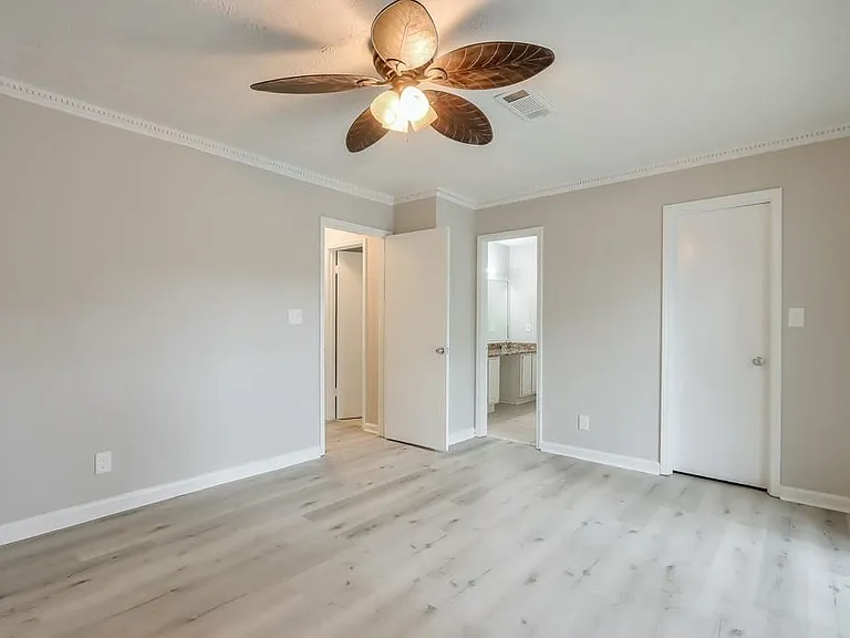 1627 Homestead Trl #1 — Photo 22