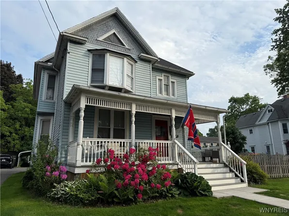 492 Walnut St, Lockport, NY 14094