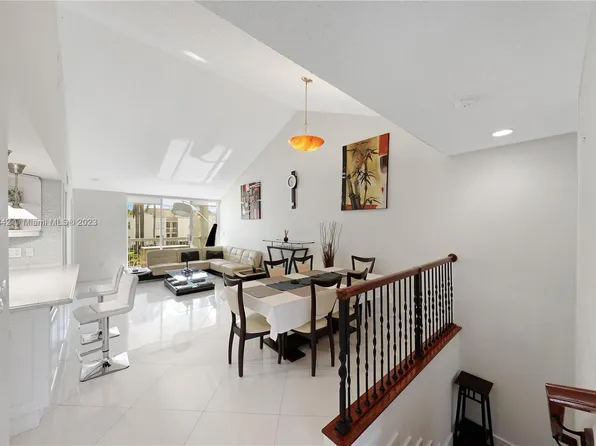 4865 NW 97th Pl #341, Doral, FL 33178