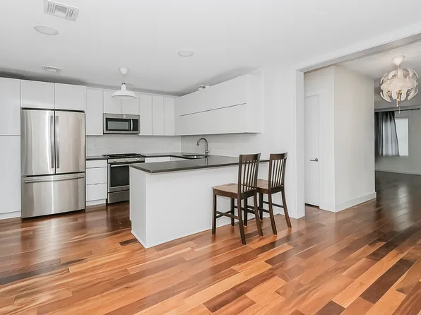 934 Jefferson Avenue image 4 of 36