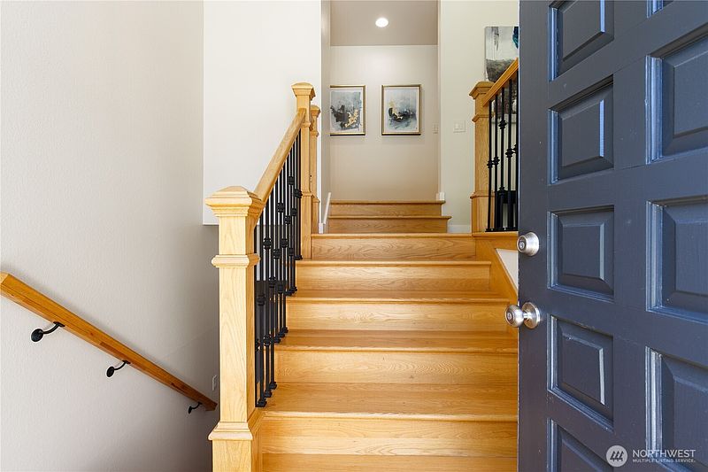 3rd image of 7235 87th Avenue SE