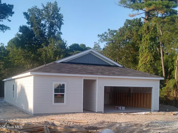 2004 Caracara Drive, New Bern, NC 28560