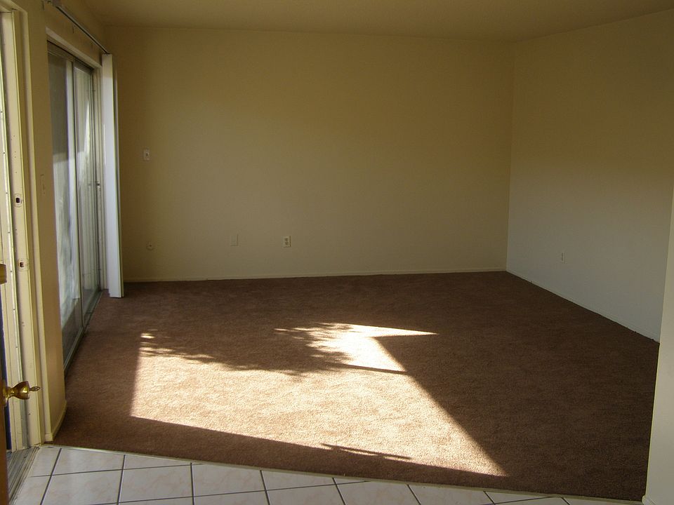 2nd image of 633 E 97th St APT 2