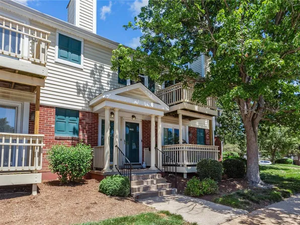 1445 Bluebird Ter, Saint Louis, MO 63144