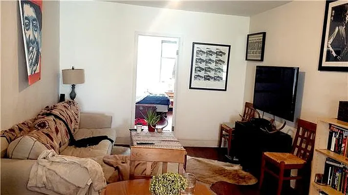 Rented by R New York | media 40