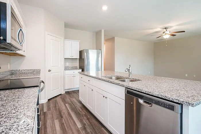 1612 Ancer Way #1612AW — Photo 4