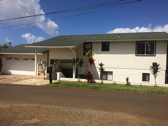 2 story house w/2 car garage