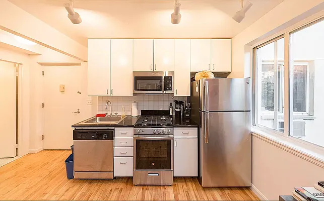 Rented by The Downtown LLC | media 15