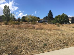 118 Ridge Dr, La Grande, OR 97850