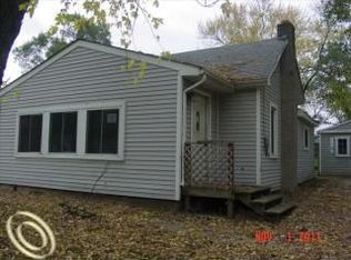 64 Myrick St, White Lake, MI 48386