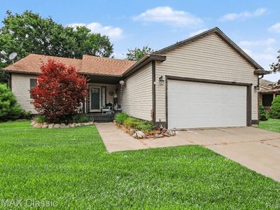 1270 Edgebrook Dr, Howell, MI, 48843