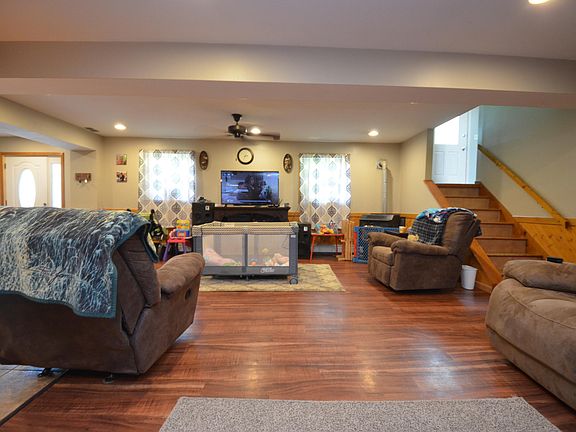 5th image of 2751 Rising Hill Dr