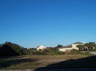 318 Pebble Beach Dr, Portland, TX 78374