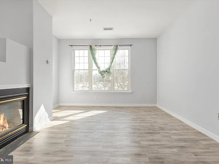 4200 Mozart Brigade Ln #N — Photo 7