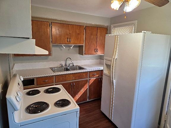 3rd image of 4507 Greenwich Village Ave