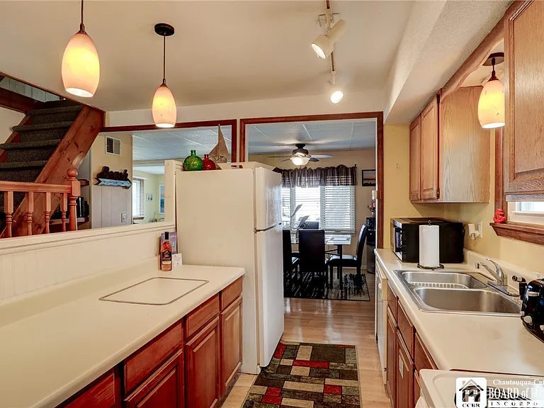 2372 Lakeside Dr — Photo 26