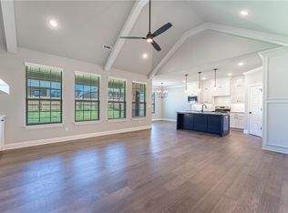 630 Harbison St, Centerton, AR 72719