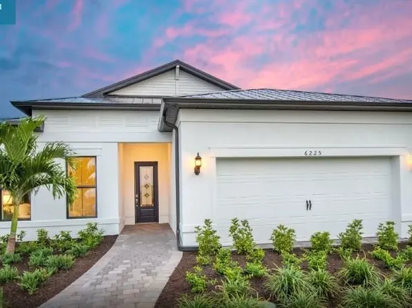 14668 Eagle Branch Dr, Nokomis, FL 34275