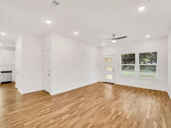 813 Jefferson St E, Sulphur Springs, TX 75482