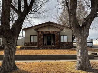 523 N Park St, Meade, KS 67864