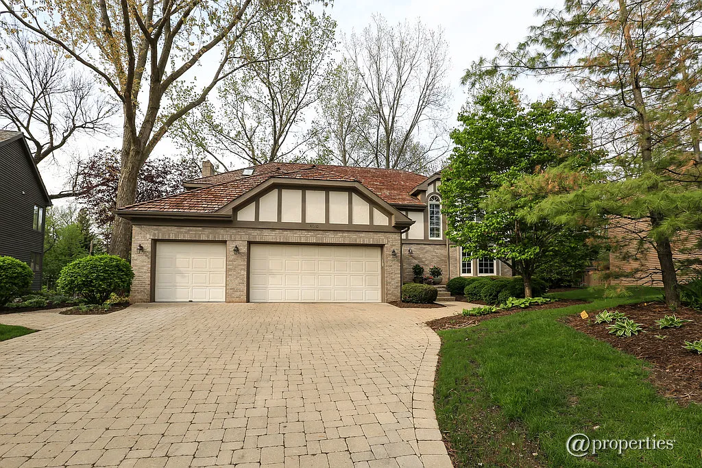 4810 Deepwood Ln photo 1