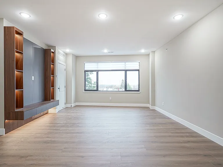 4432 Wingate St #201 — Photo 6