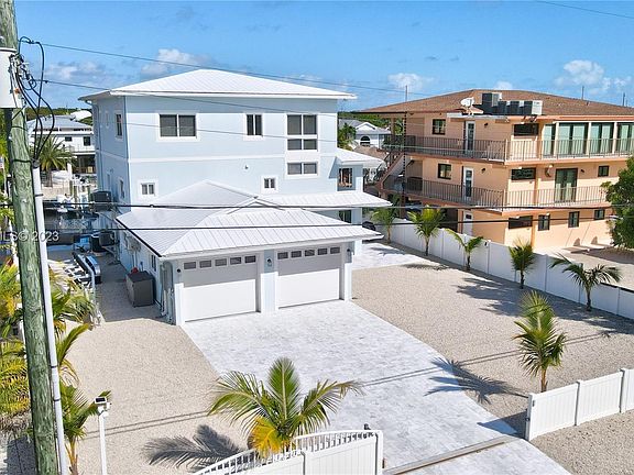 2nd image of 48 S Andros Rd