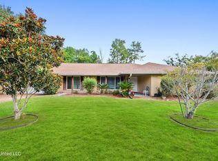 12449 Crestwood Dr, Gulfport, MS 39503
