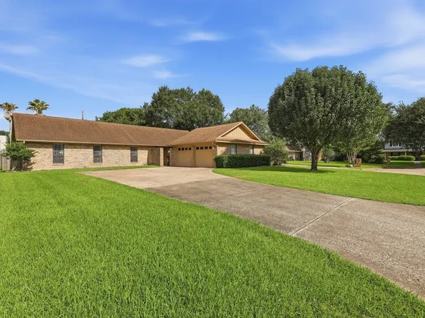 715 W Evangeline St, Beaumont, TX 77706
