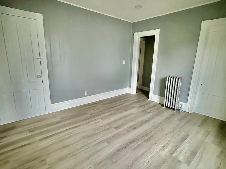 11 Betts Pl — Photo 6