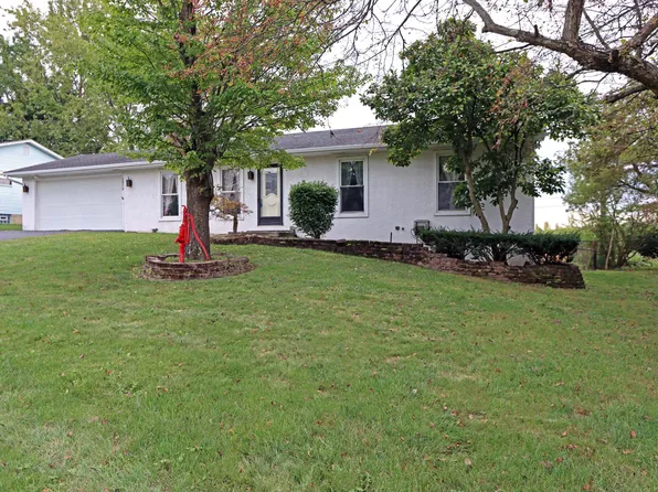 2979 Lake Park Dr, Columbus, OH 43232