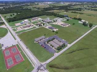 1160 E 13th St, Grove, OK 74344