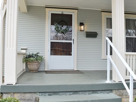 3rd image of 1414 Washington Ave