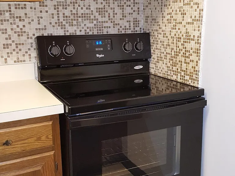 1220 Ravens Crest Dr — Photo 11