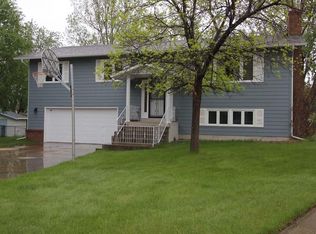 907 Dixon St, Billings, MT 59105