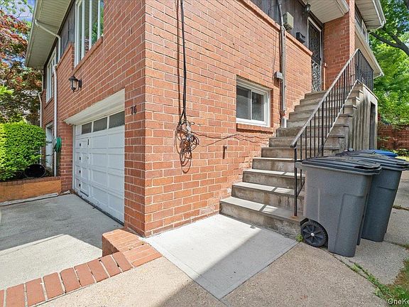 3rd image of 76 Stevens Avenue
