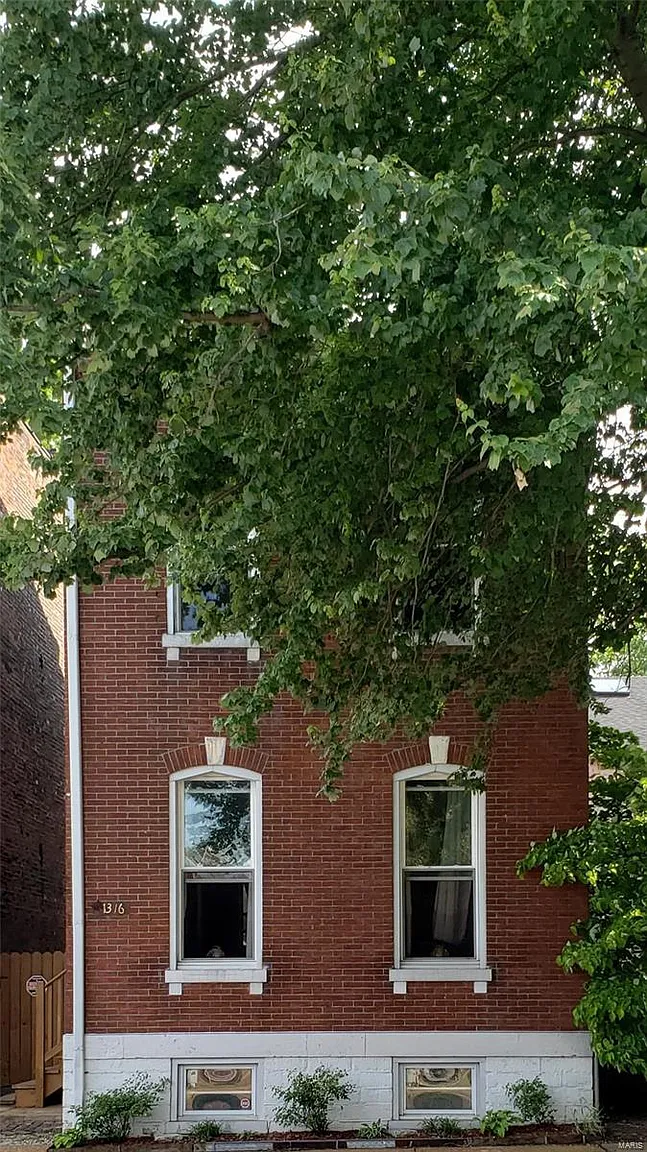 1316 Hebert St photo 1