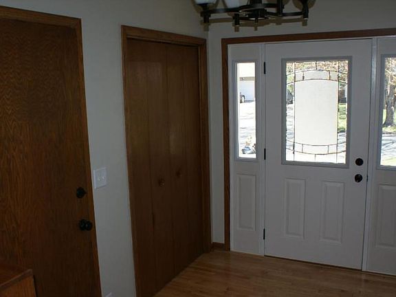 3rd image of 10654 Monroe Dr NE