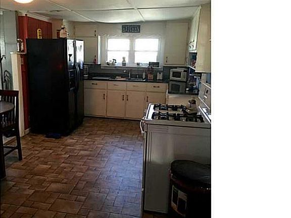 2nd image of 516 Hasbrouck St
