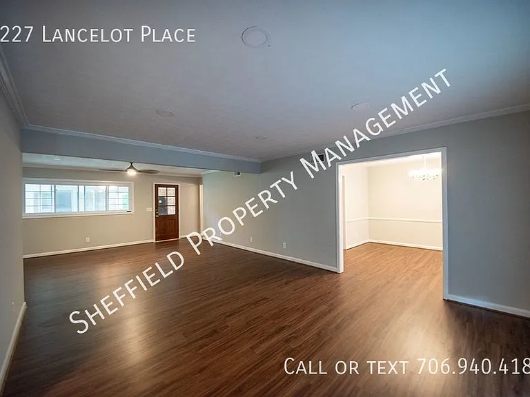 2227 Lancelot Pl — Photo 17