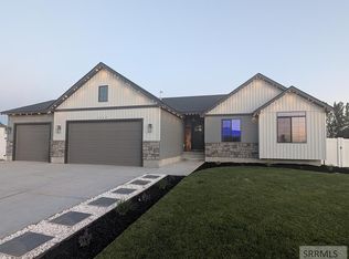 3842 Hidden Valley Dr, Ammon, ID 83406