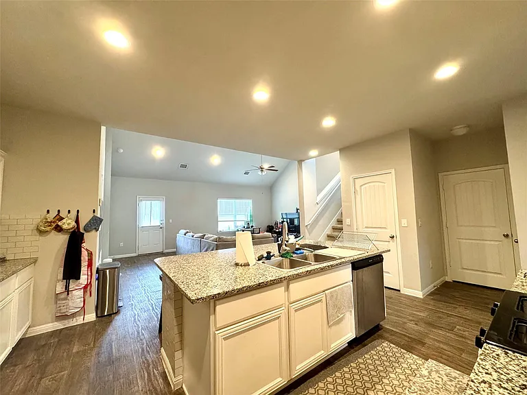 10921 Gonzales Ranger Pass — Photo 3