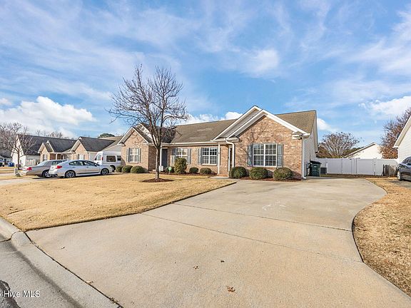 3rd image of 2320 Saddleback Drive #B