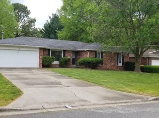 1316 E Lakewood St, Springfield, MO 65804
