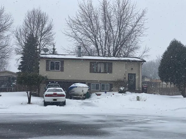 1195 Villa Ct, Hastings, MN 55033