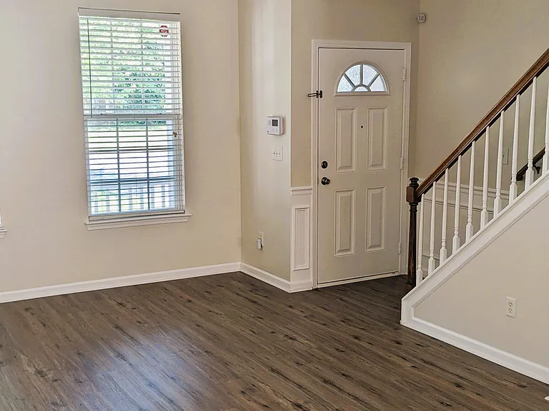 13622 Stringfellow Ln — Photo 11