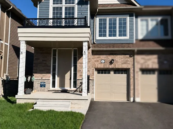 107 Molozzi St, Erin, ON N0B 1T0