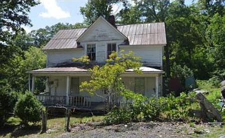 1st image of 129 Laurel St