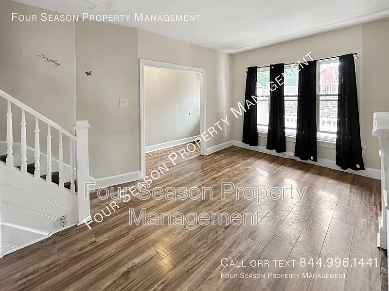 3 bed, 1.0 bath, 1800 sqft, $1,550 — Photo 1